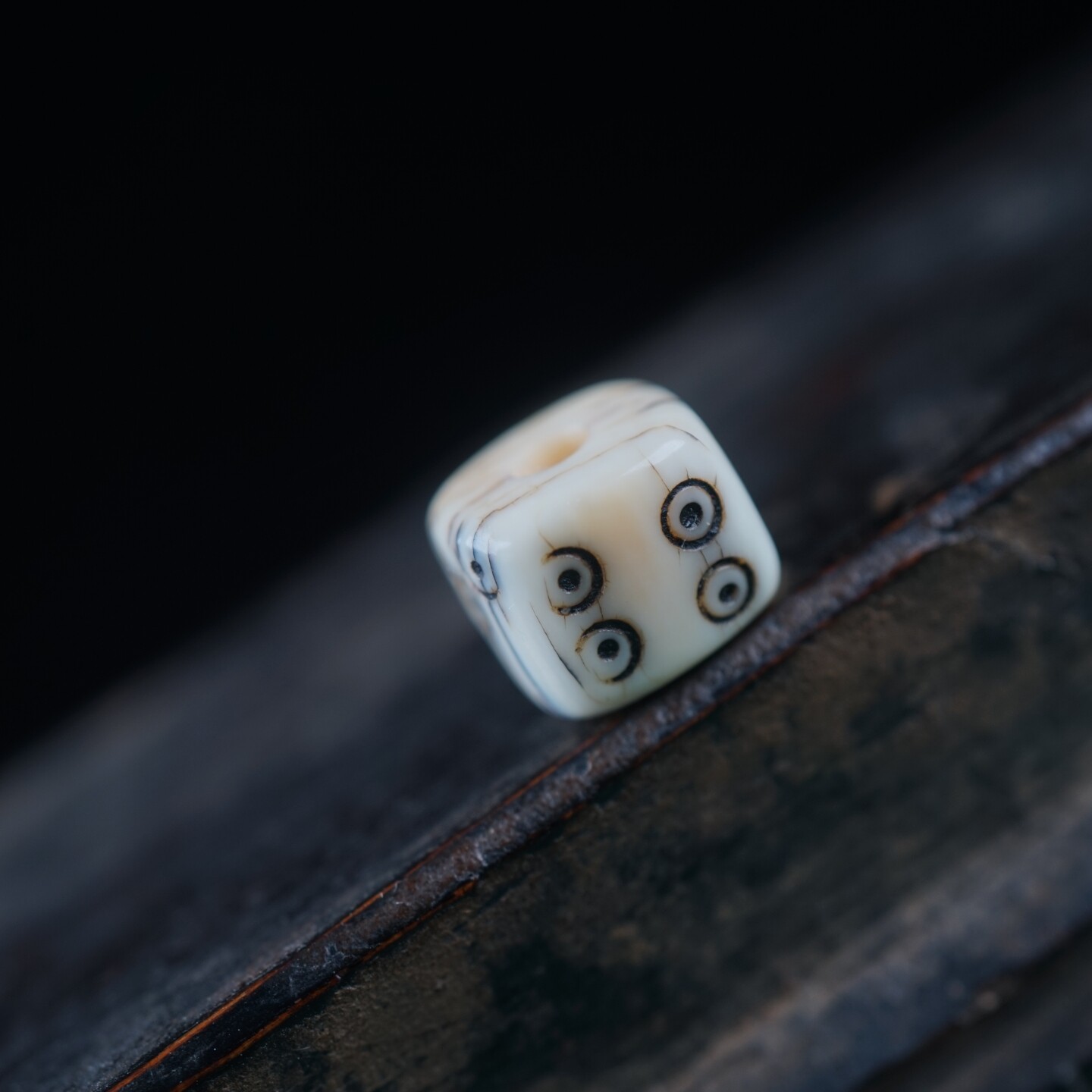 一物一图西藏传手工猛犸牙雕黑白色子配珠吉祥骰子隔珠配珠散珠