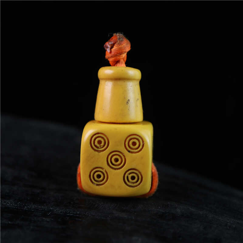 藏传料器骰子色子老料黄料文玩佛珠三通佛头配饰手工藏式配件