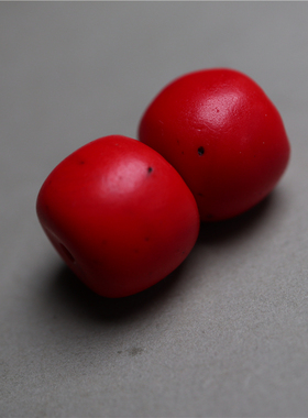 〓包老〓清代西藏夏尔巴红色雪巴琉璃散珠精品血巴配珠一对XB07