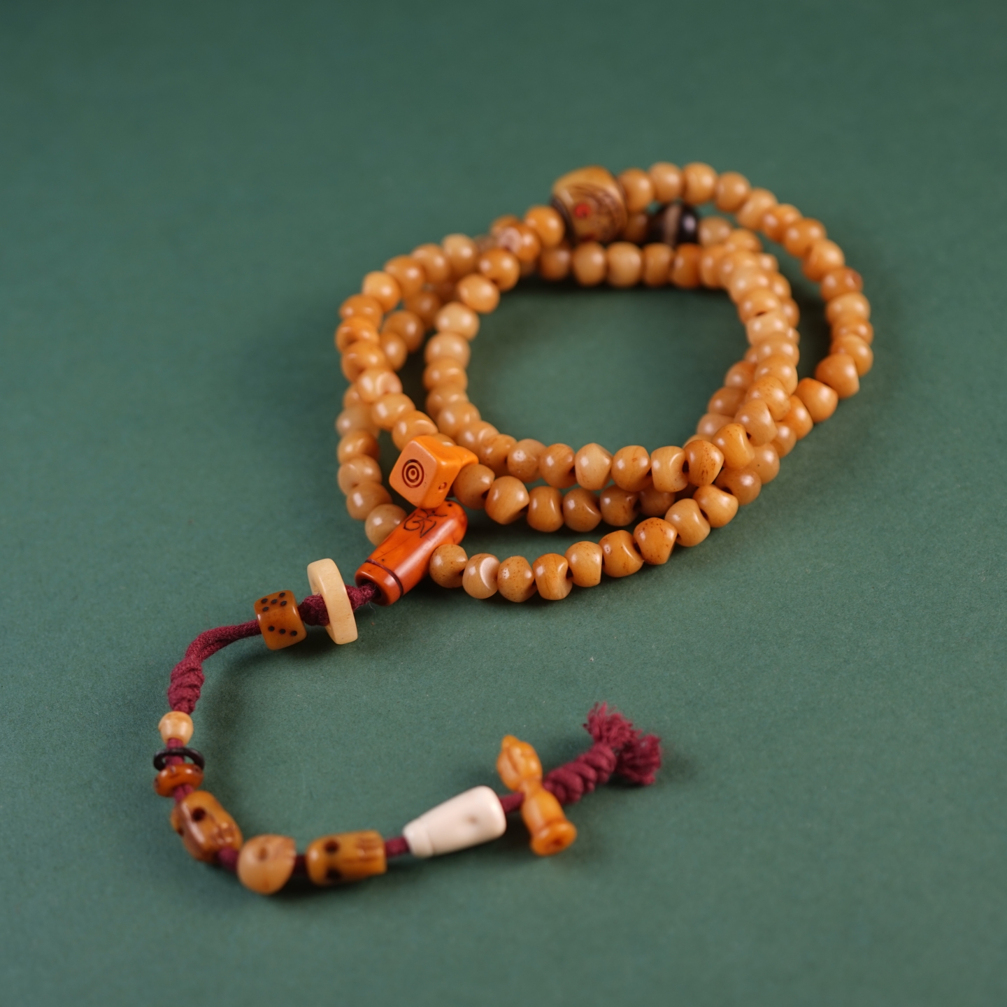 西藏传特色牦牛骨雕佛珠108项链脖挂饰藏式文玩骨串搭配设计骨珠