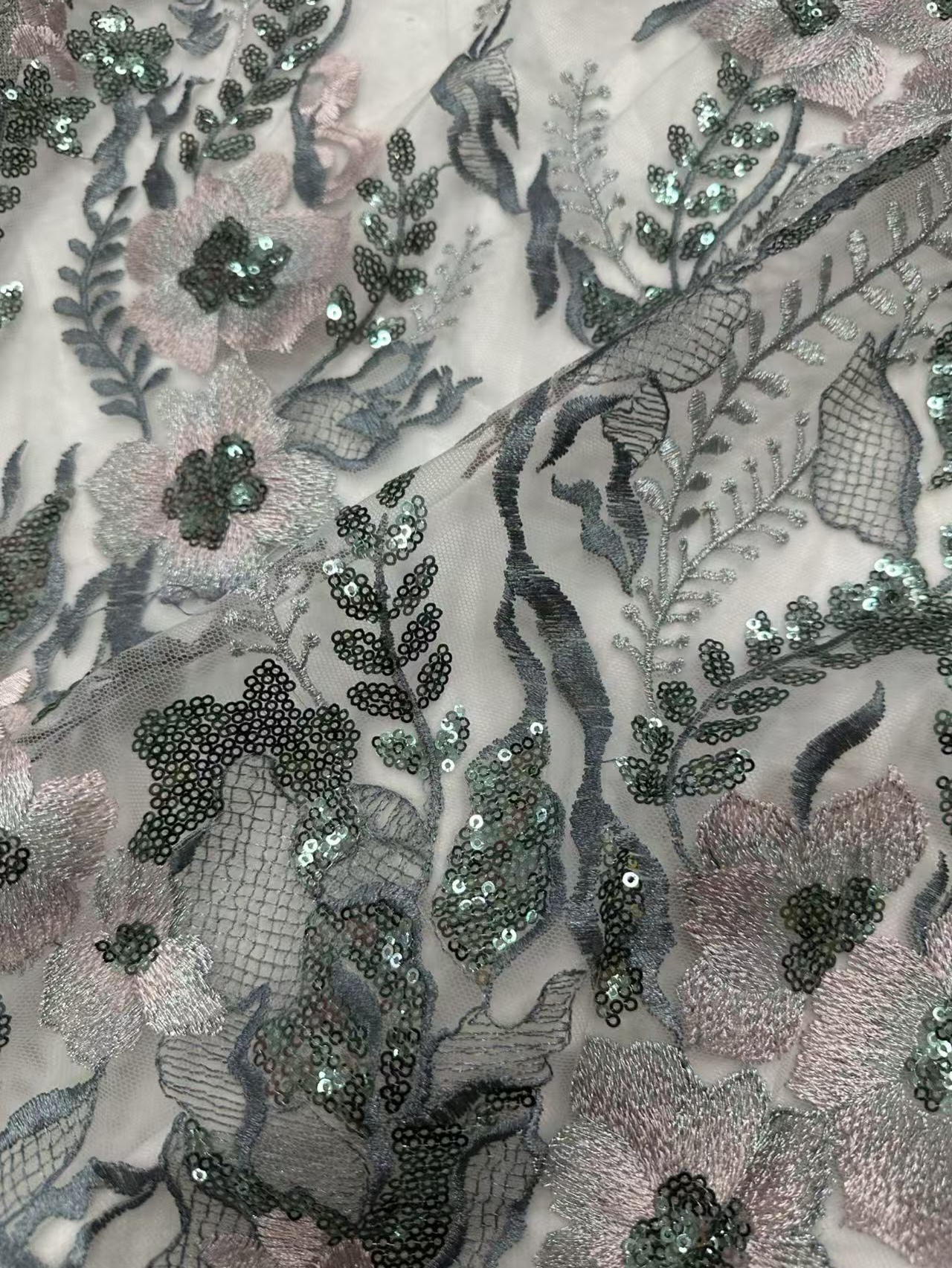 特价处理连衣裙礼服婚纱演出服面料珠片刺绣银丝线刺绣网纱面料