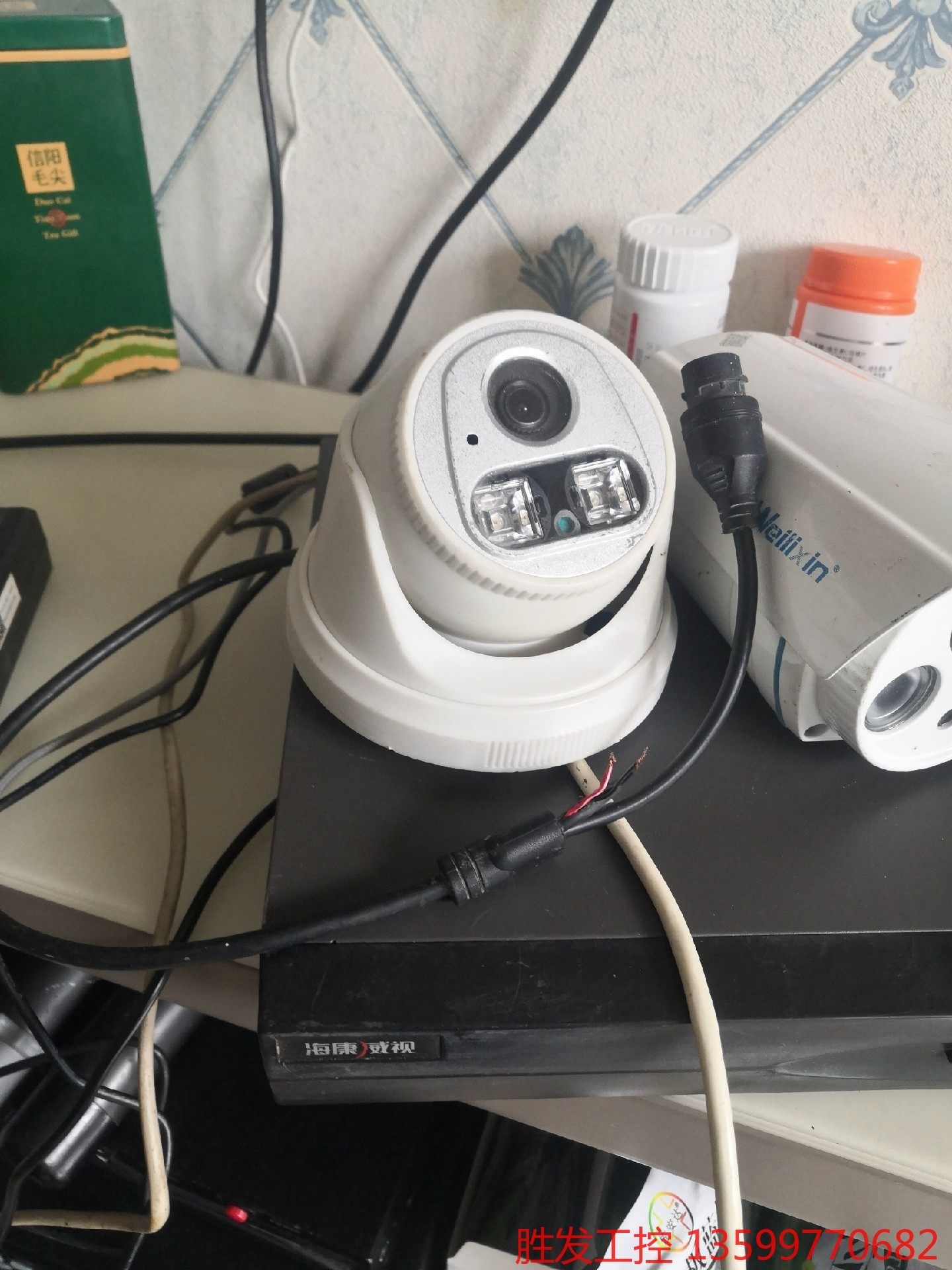 议价产品海康威视ds-7808n-snh录像机内有2000g硬盘有电