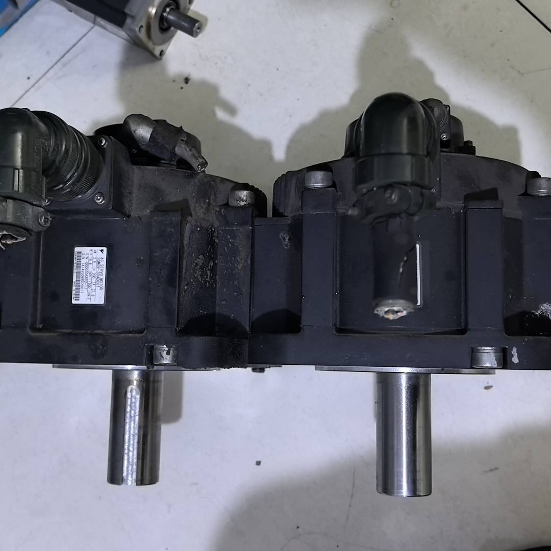 议价-安川伺服电机。sgmgv-30adc61。拆机件，成