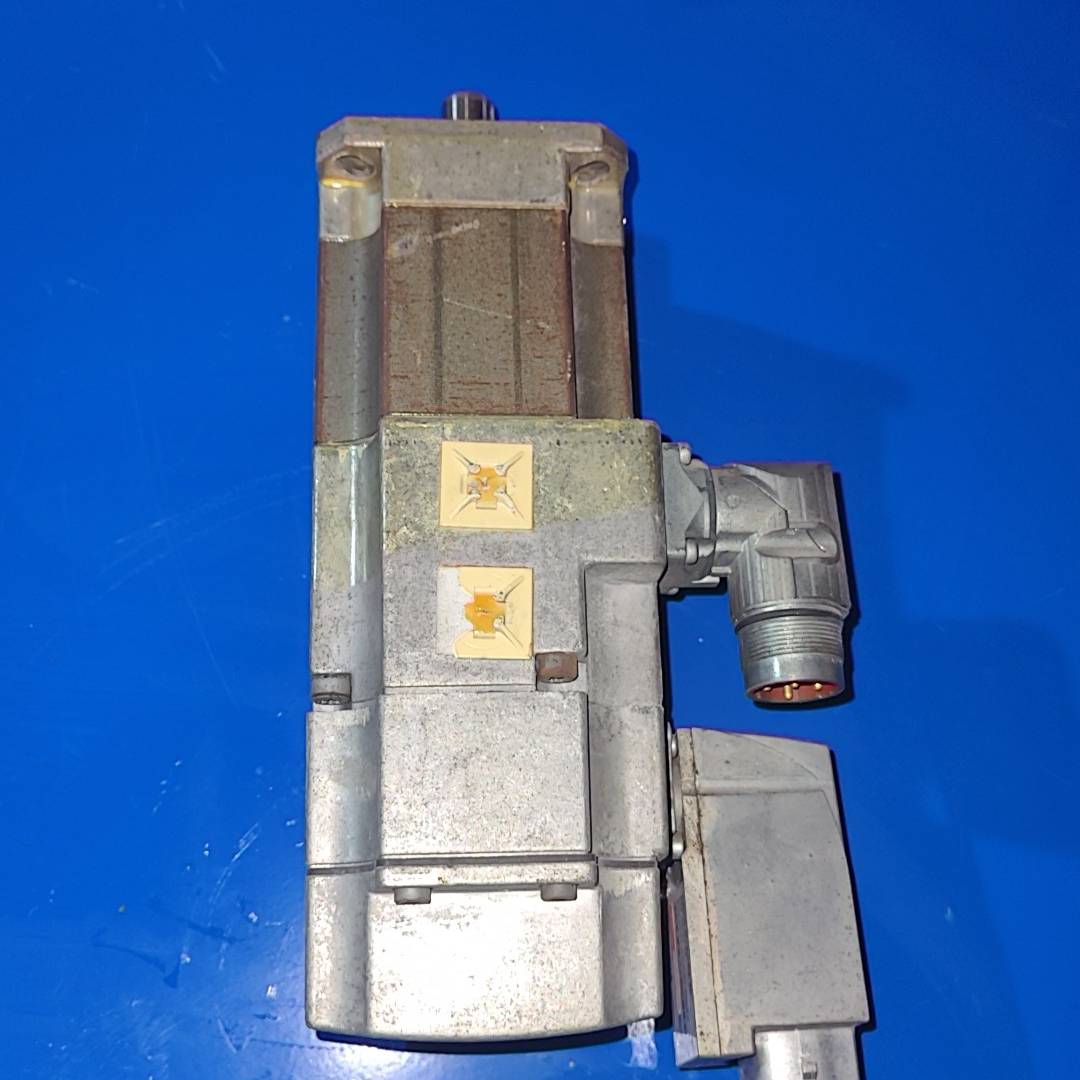 议价-西门子伺服电机，型号1FK7032-5AF21-1DB0，