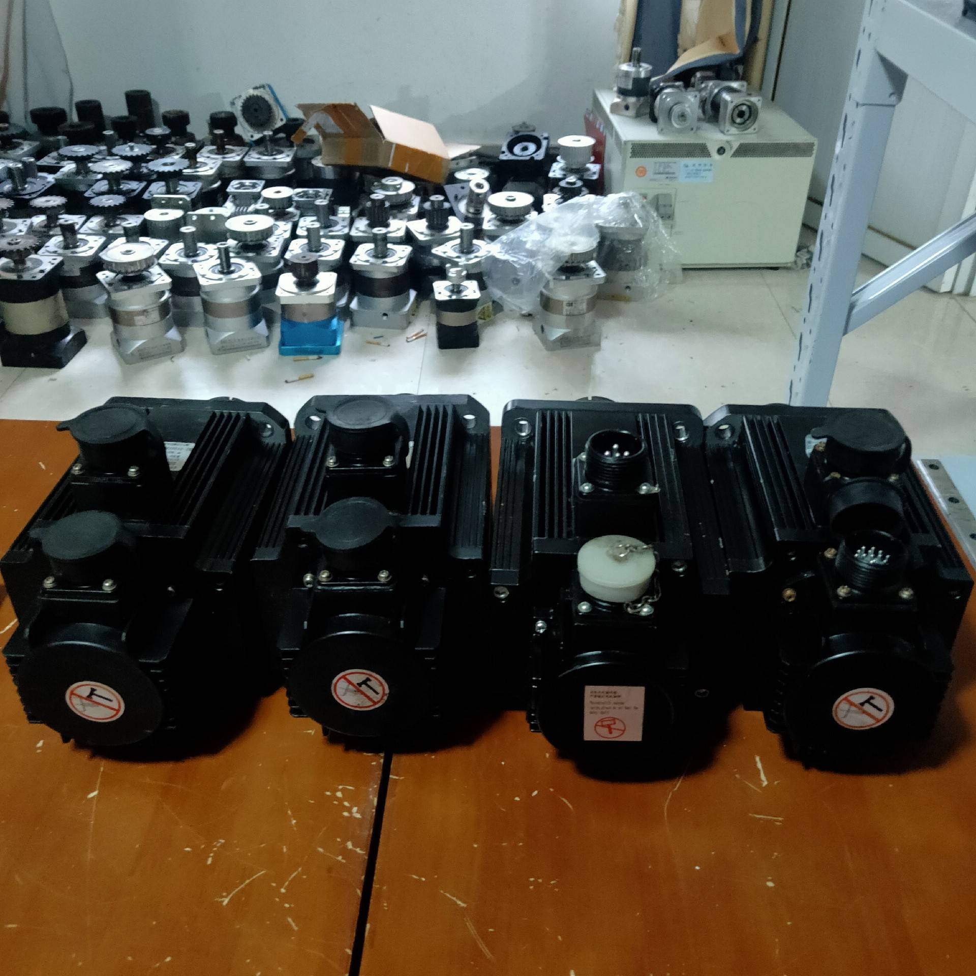 议价-之山伺服电机130ST-M10010系列   10N.m -