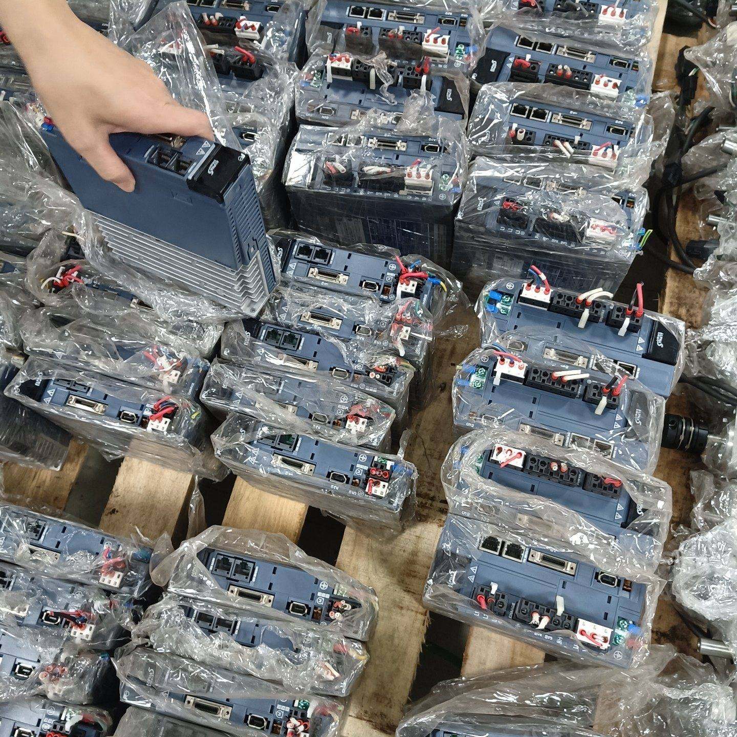 议价-富士伺服驱动器RYH401F5-VV2