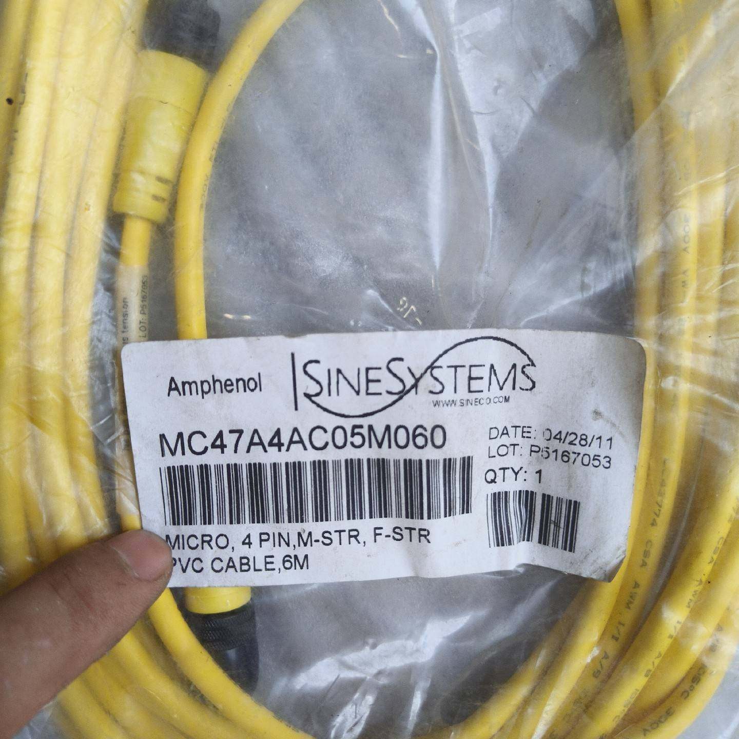 议价-ANPHENOL安费诺M12 4芯连接线MC44AC06M0