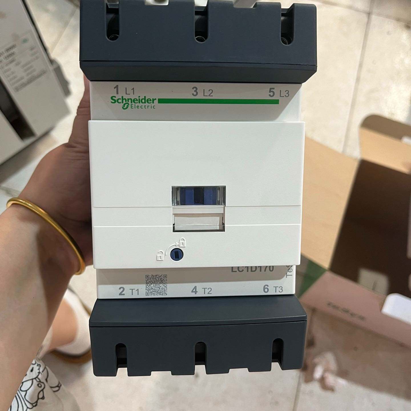 议价-施耐德交流接触器LC1D1700Q7C  380V