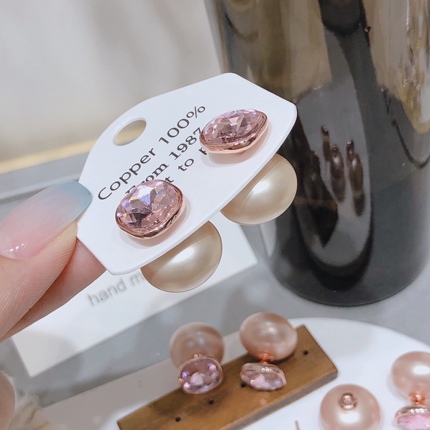 French-Style Pink Bun Pearl Earrings, Niche Fashion, Simple, Reversible, Multi-Use Zircon Light Luxury Women's Earrings