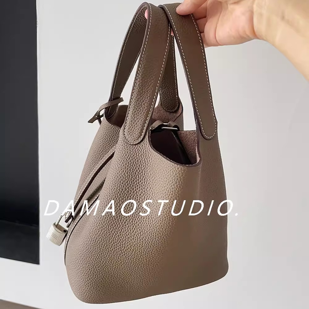 DAMAOSTUDIO新潮togo牛皮高级菜篮子水桶包包大容量百搭手提女包