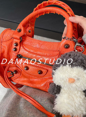 Damaostudio辣妹巴黎复古橙色铆钉流苏机车皮包单肩斜挎迷你女包