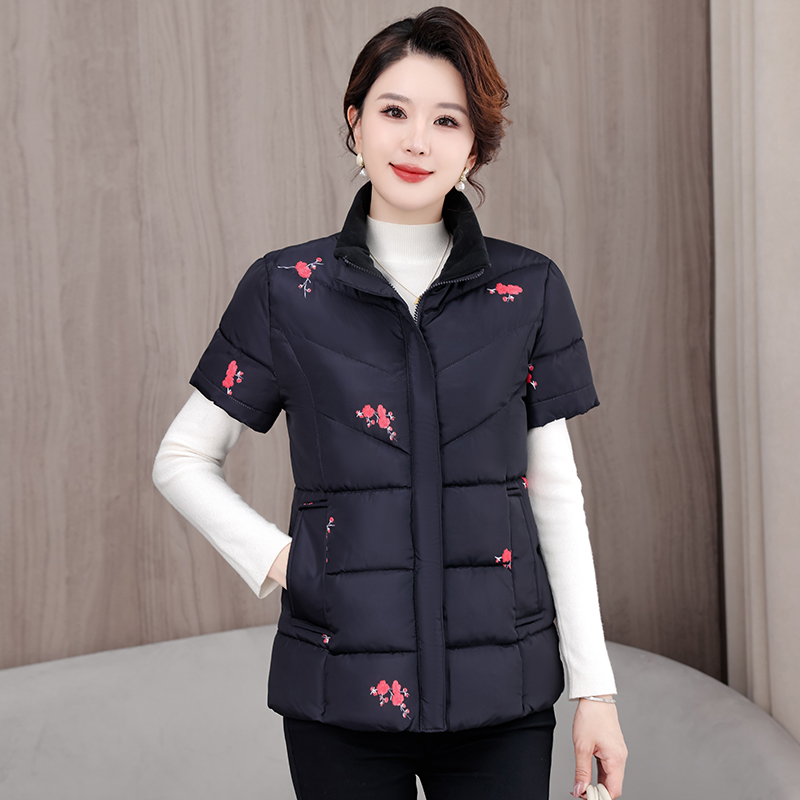 中老年女装羽绒棉马甲中年妈妈装马夹秋冬外套加厚大码半袖棉服