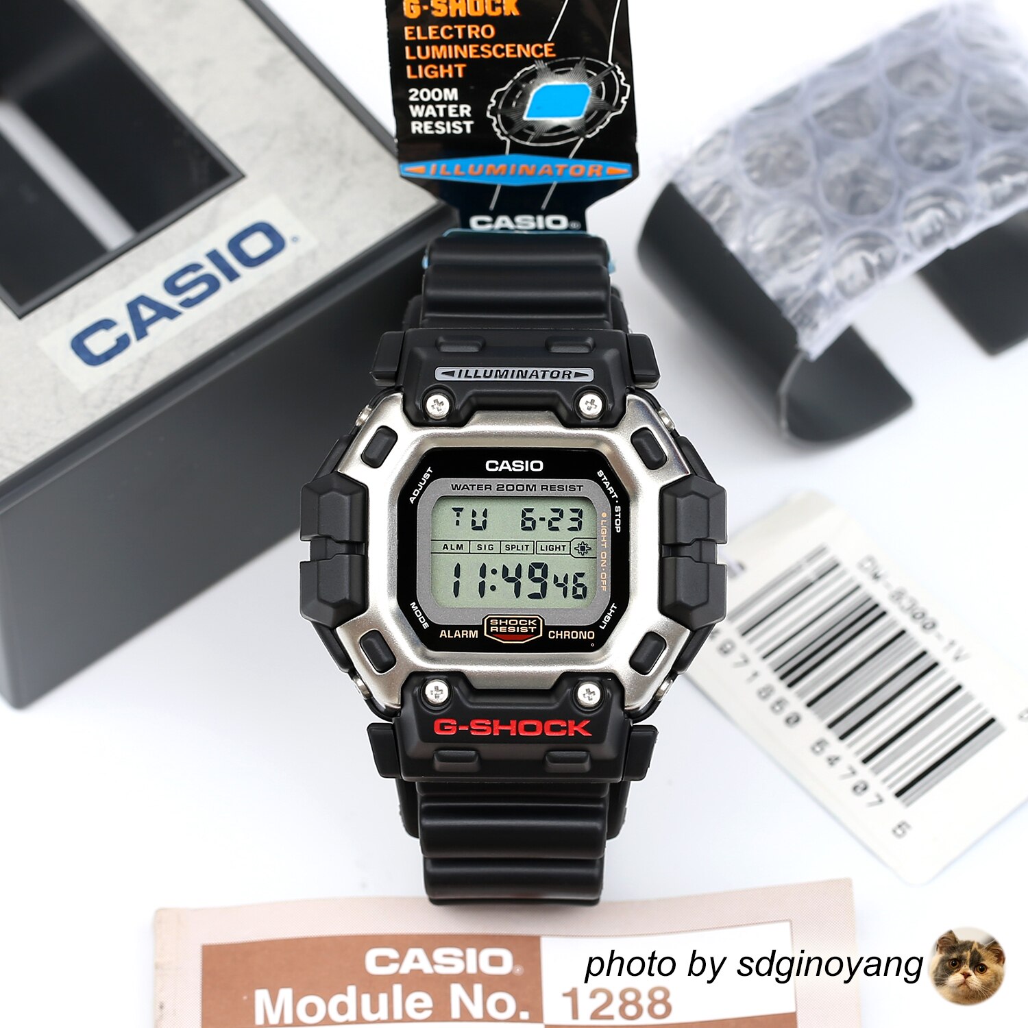 CASIO卡西欧G-SHOCK DW-8300-1V稀少二代黑红高达1995年全新现货