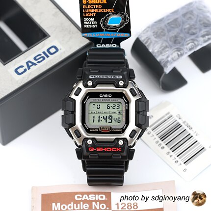 CASIO卡西欧G-SHOCK DW-8300-1V稀少二代黑红高达1995年全新现货