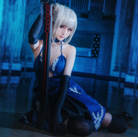 alter fate cosplay 黑saber cos一破礼服 吾王cos阿尔托莉雅cos