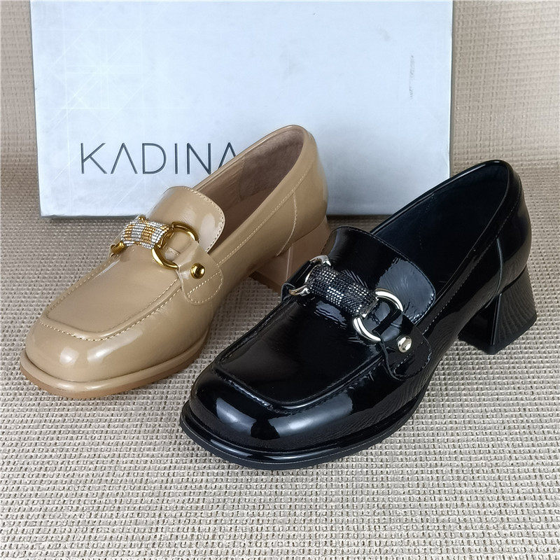 卡迪娜正品撤柜真皮女鞋英伦风一脚蹬粗跟乐福鞋春季牛漆皮女单鞋