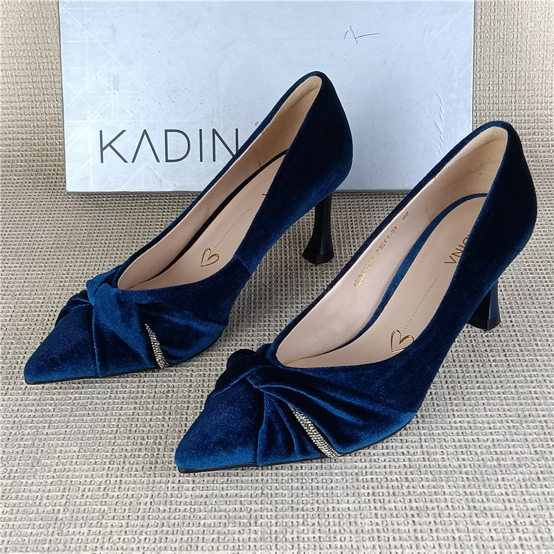 卡迪娜正品撤柜断码处理女鞋细