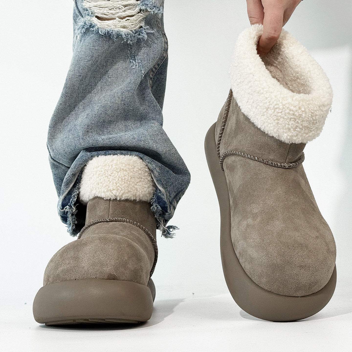 冬季加绒款小土豆雪地靴男桑坡大头丑萌马丁靴情侣短筒毛绒棉鞋女