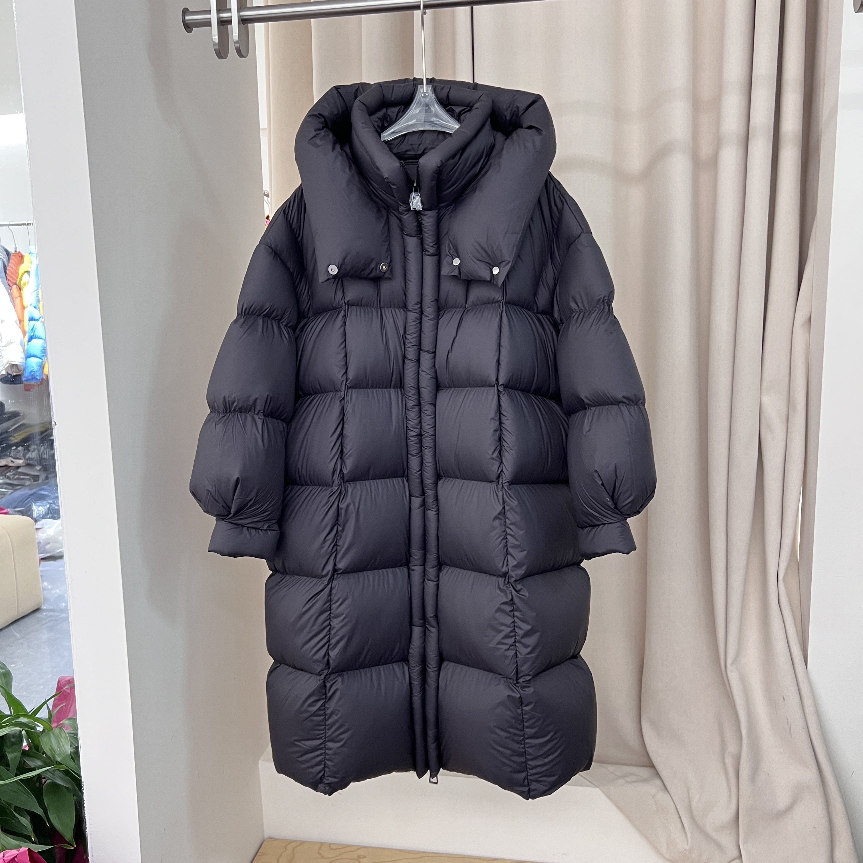 长款过膝泡芙超柔羽绒服女2025冬款连帽加厚茧型云朵白鹅绒服外套