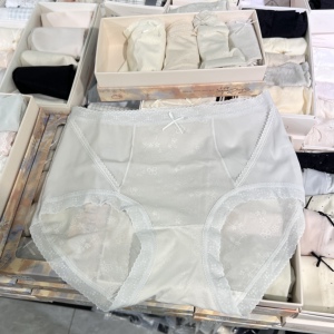 黛丝少女中高腰蕾丝内裤女夏季超薄速干性感桑蚕丝三角裤收腹提臀