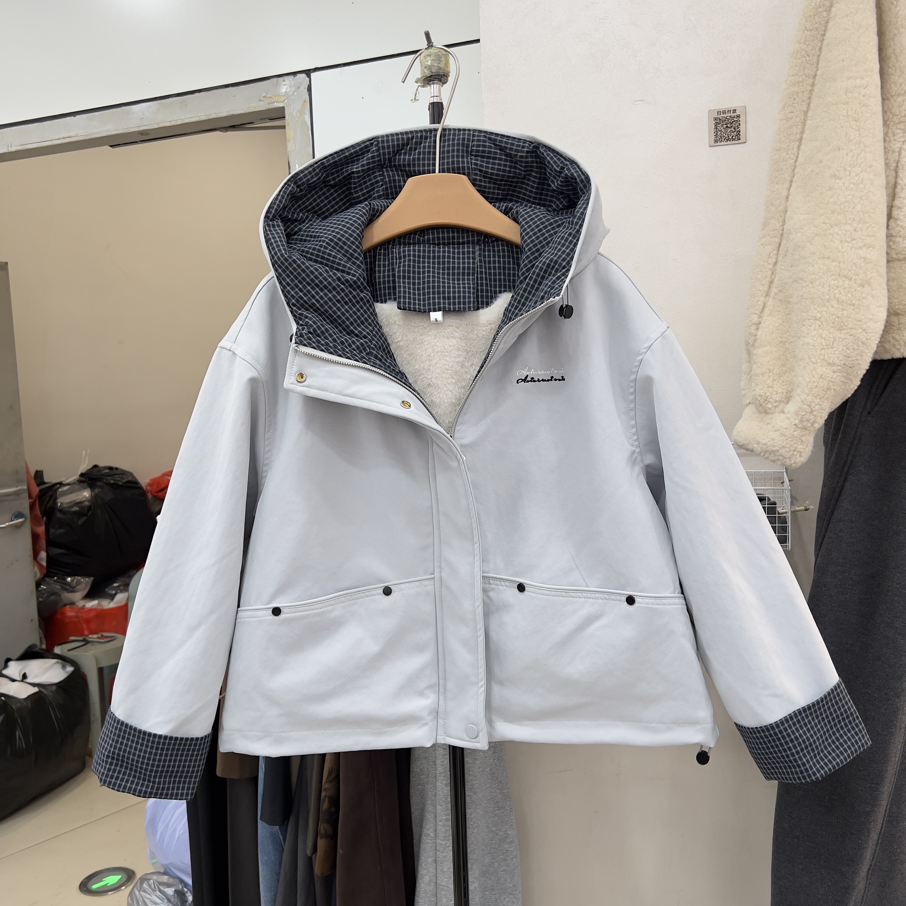 蓝色加绒冲锋衣外套女小个子2025新款今年流行冬季厚夹克99392