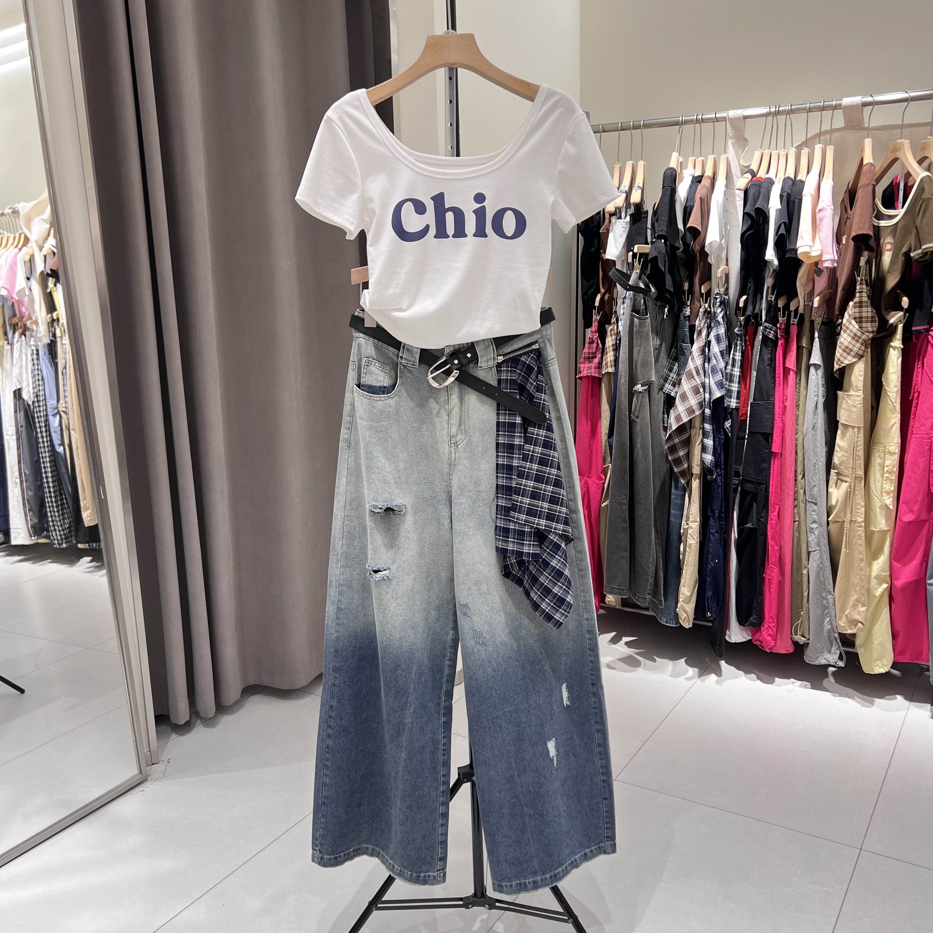 高街破洞牛仔阔腿裤+印花字母短袖T恤三件套女夏季新款爵士舞套装