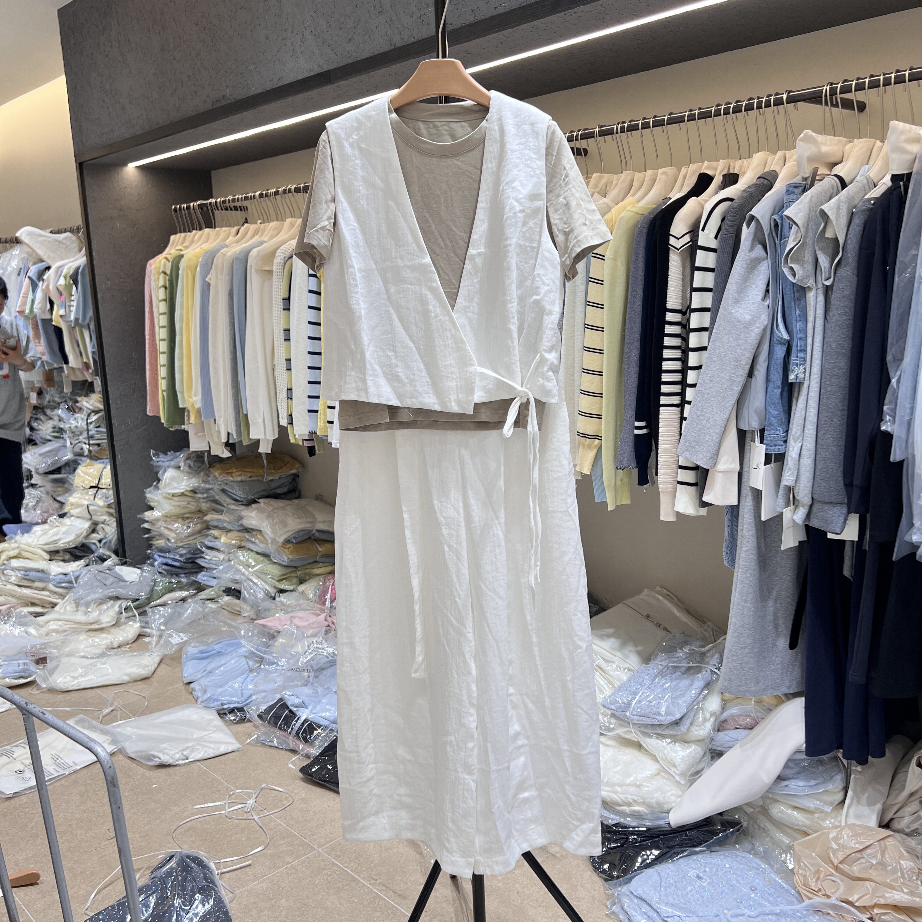 高级感天丝亚麻马甲套装女2026夏季新款短袖T恤+阔腿裤三件套5086