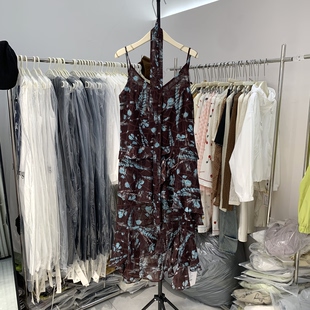 不规则裙子093 高级感印花吊带连衣裙女2026春夏长裙收腰显瘦新款