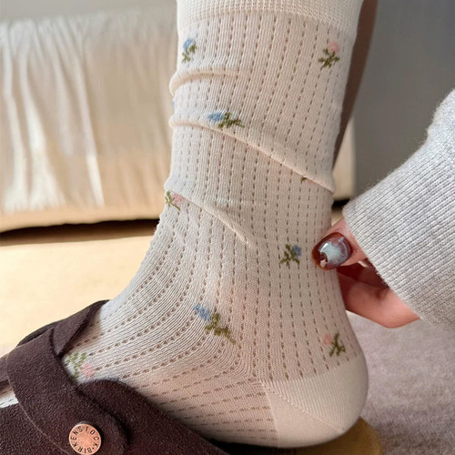 纯棉日系可爱ins潮百搭简约袜子