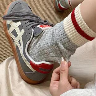 “复古与日系并存”红边撞色ins潮秋冬粗针毛线中筒新款堆堆袜子