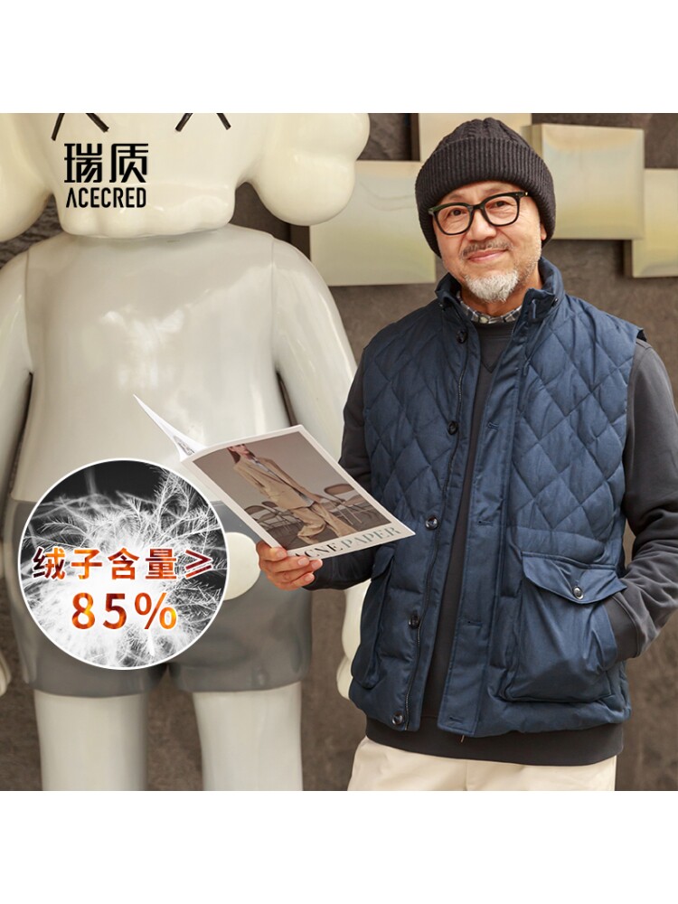 중년 아빠의 겨울 다운 조끼 남성용 중년 및 노인 할아버지를위한 느슨한 두꺼운 민소매 다운 재킷