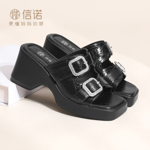 信诺妈妈拖鞋时尚粗跟外穿一字拖女小个子增高凉拖鞋2026秋季新款