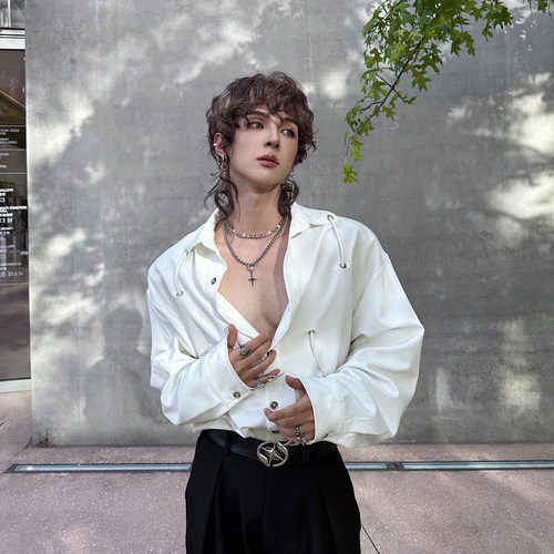 杨一帆潮牌小众飘带设计纯色衬衫