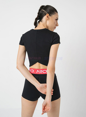 酷动城Nike One Fitted女子速干短款弹力训练运动短袖T恤FV7875