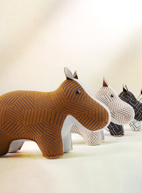 台湾Zuny布艺人造皮革书挡摆件