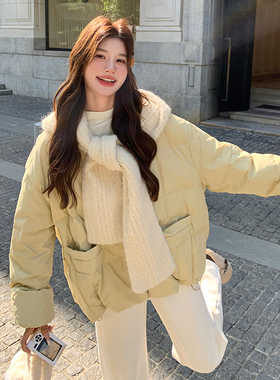 首发现货  针织连帽披肩配浅黄色短款羽绒服 5817-P275-K398