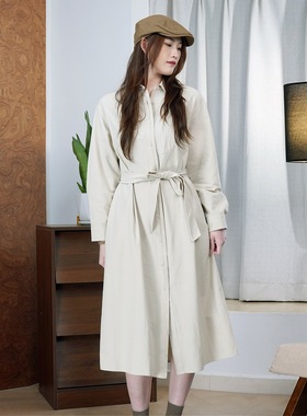 VCOCCA/慧可嘉翻领修身收腰风衣女中长防风舒适亲肤外套VK251048