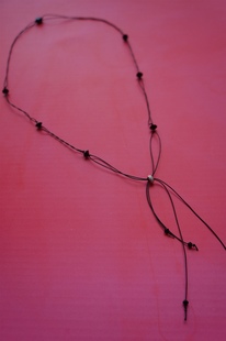 老友记莫妮卡同款约会项链黑色水晶复古项链首饰不褪色日常百搭