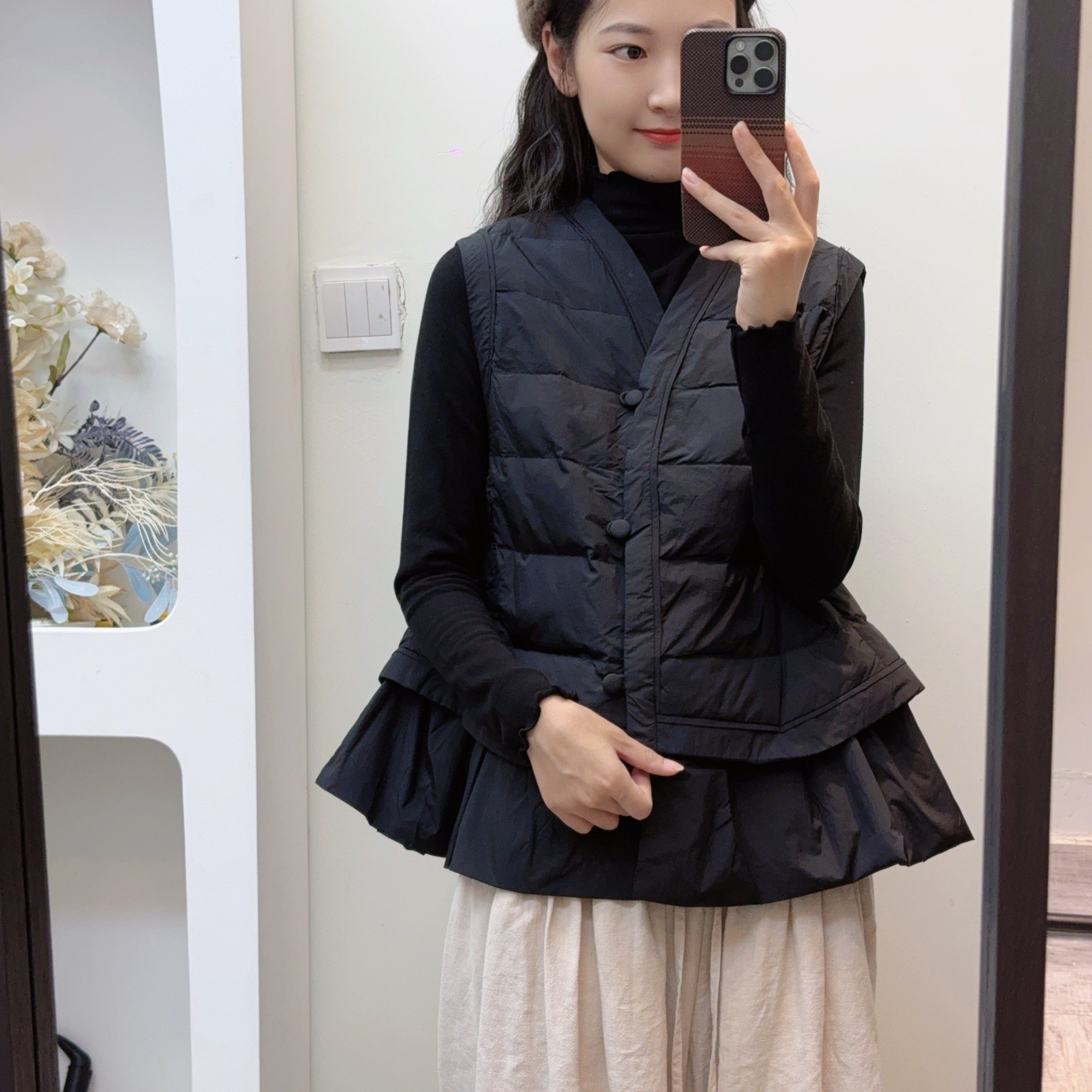 冬季新款设计师款花边裙摆女士羽绒马甲 5202