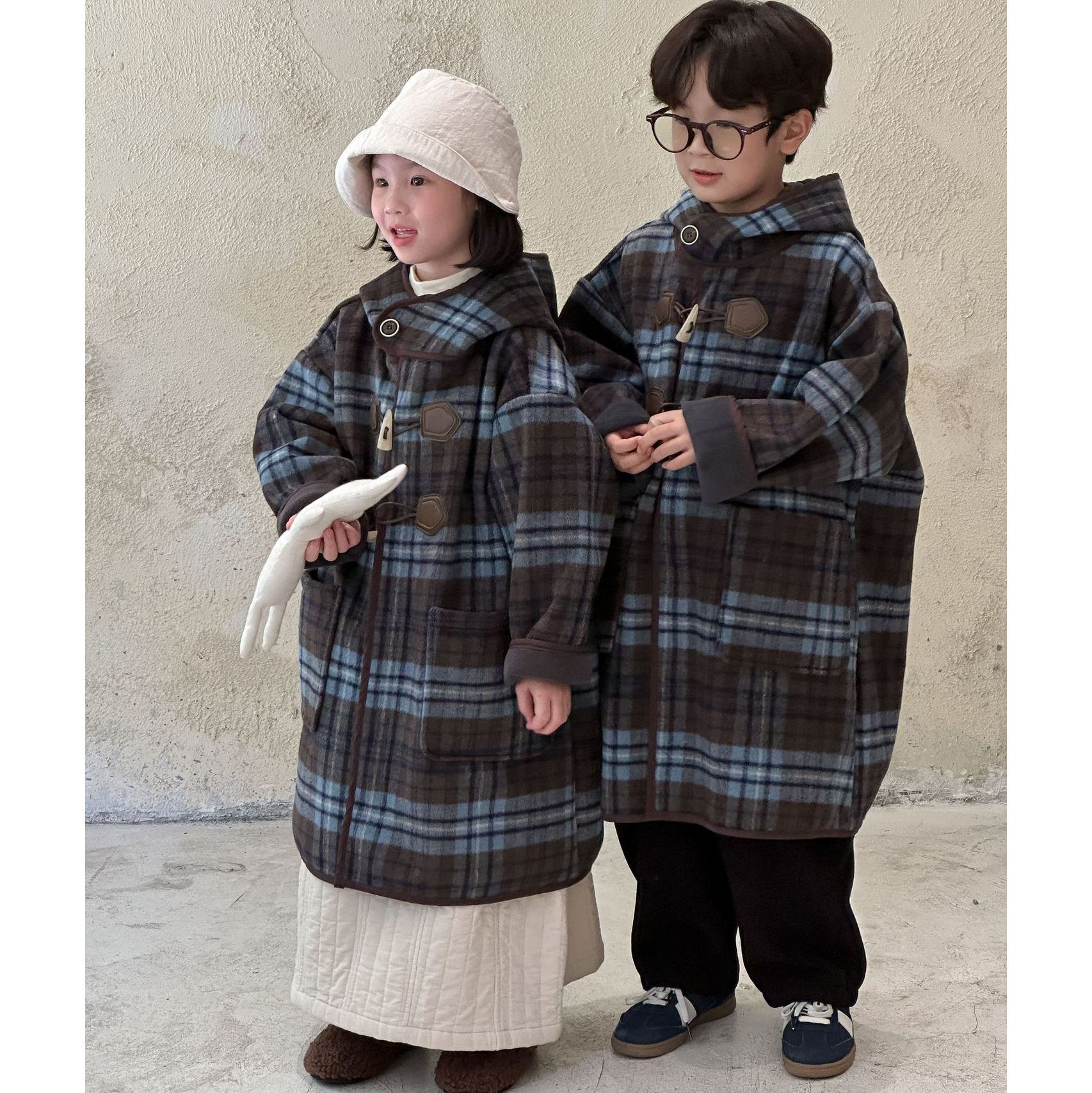 女童大衣毛呢儿童外套格子连帽一体绒中长款休闲男童棉衣冬季新款