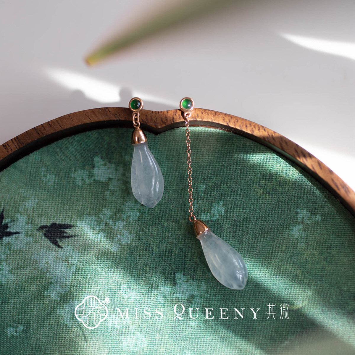 【孤品】MissQueeny其微|18k金冰种翡翠缅A玉兰不对称耳坠优雅