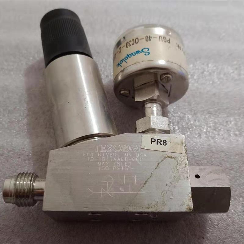 议价Swagelok世伟洛克TESCOM PGU-40-OC30-C-4FSM气体压力表
