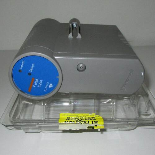 议价CC-PCF901 控制器模块