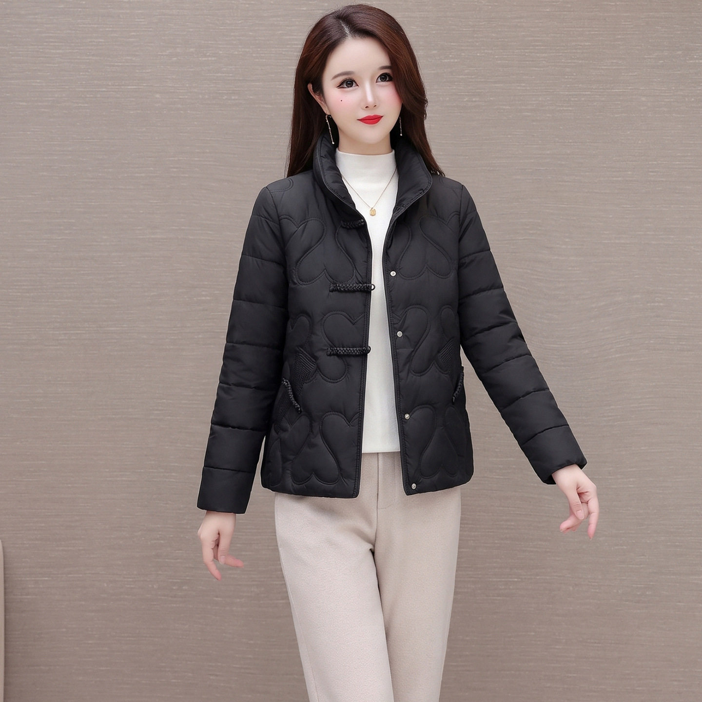 中年妈妈装时尚短款羽绒服中青年女装2026年冬季新款白鸭绒小个子
