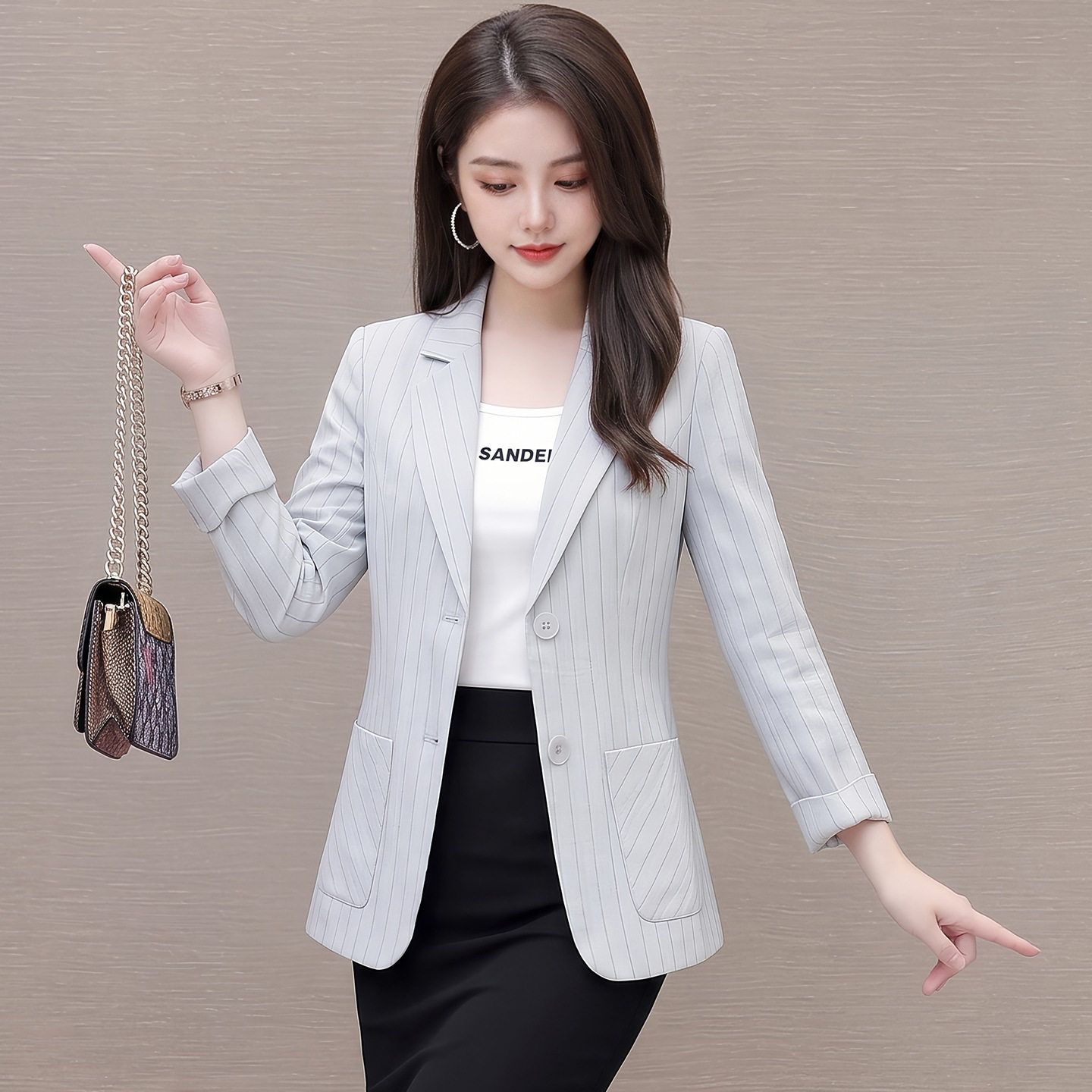 中年妈妈春秋装西装外套短款2026新款洋气中青年女装小西服上衣服