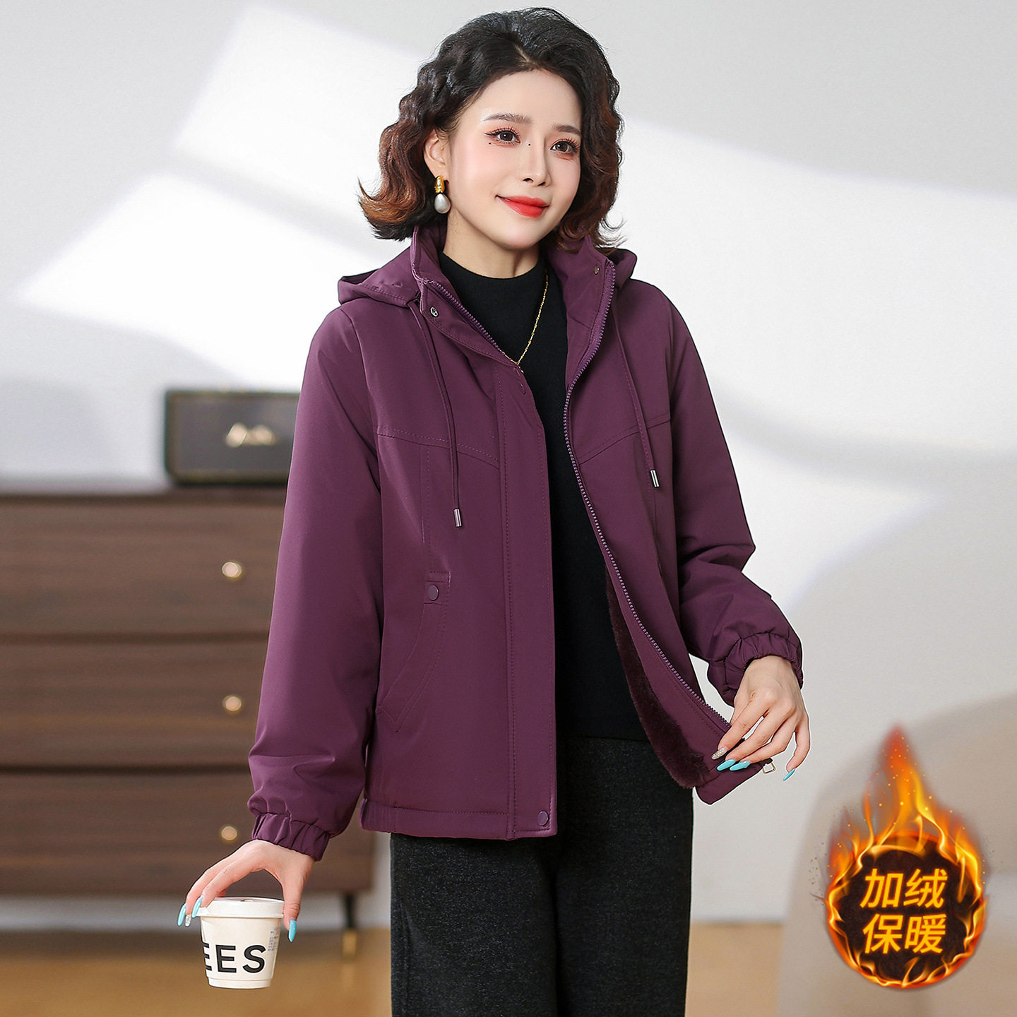 婆婆妈妈洋气时尚加绒外套短款连帽中老年女装春秋夹克上衣小个子