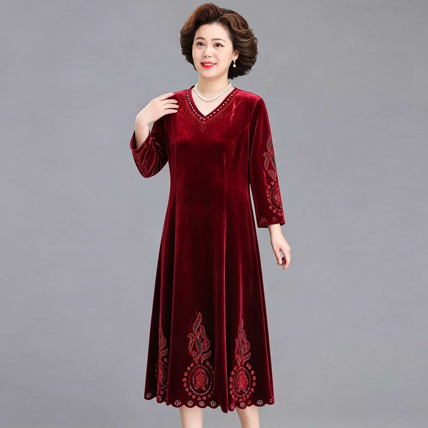 春秋新款韩版宴会礼服金丝绒钉珠中老年长袖连衣裙喜婆婆妈妈裙子