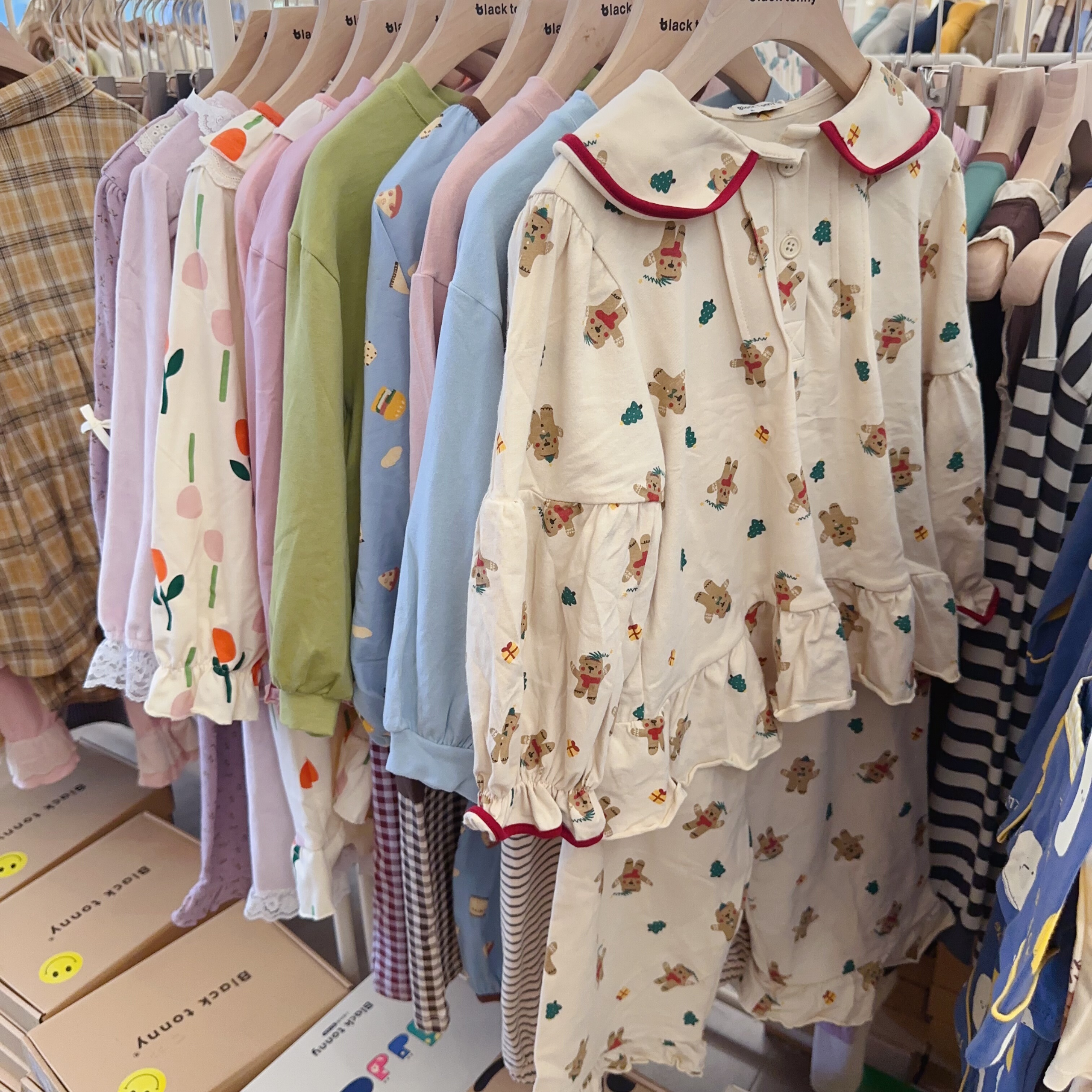 小黑托昵秋冬款儿童家居服睡衣套装莫代尔棉单男童女童