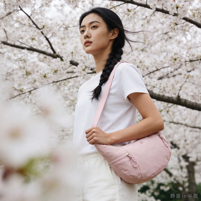 Lululemon 露露乐蒙 韩国代购 Slouchy 6L 单肩包女款  LU9CACS