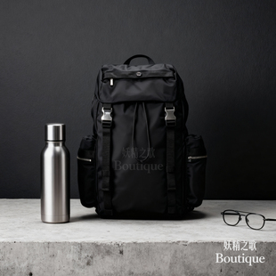 露露乐蒙Lululemon  25L休闲旅行户外登山男女双肩背包  LU9AS8S